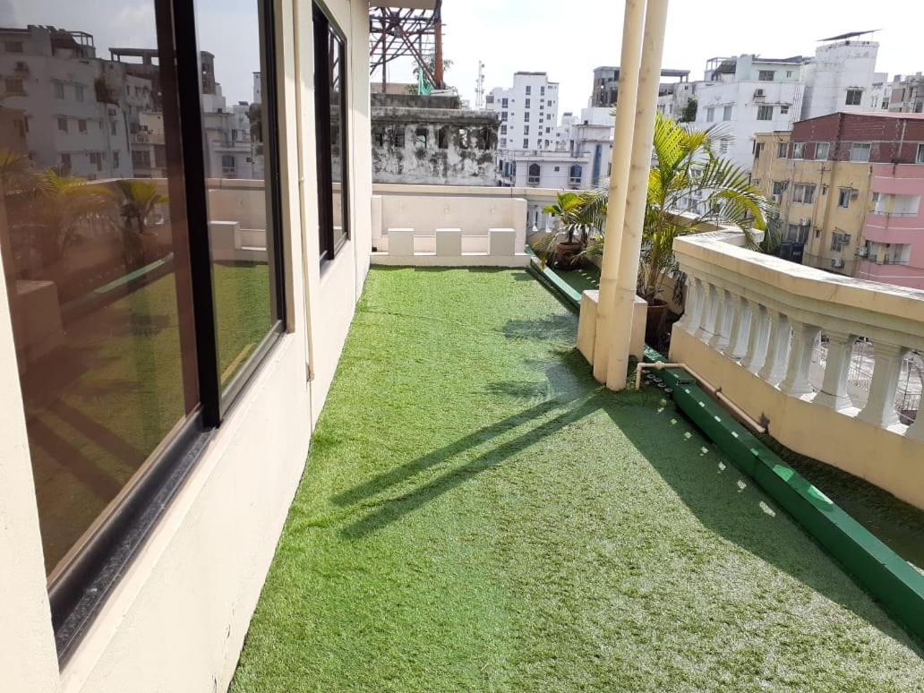 Amazon Lilly Lake View Residence Дакка Экстерьер фото
